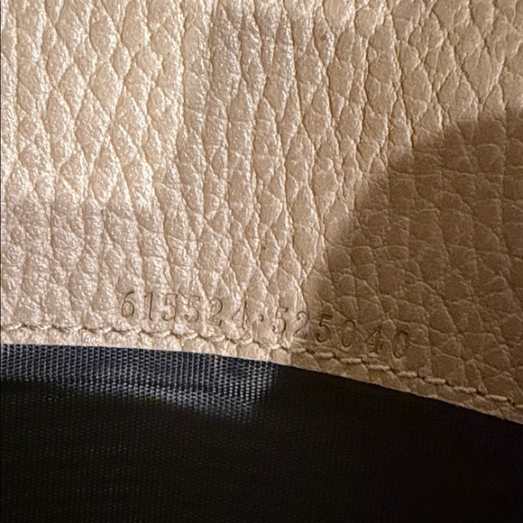 🔥Authentic Gucci GG Pebbled Leather Wallet – Beige🔥 FAIR CONDITION! - Picture 8 of 9